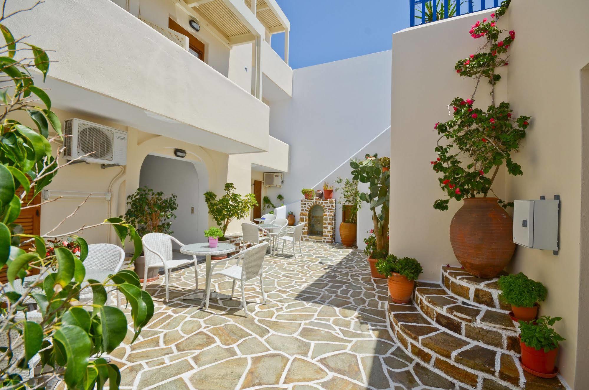 Margo Studios Naxos City エクステリア 写真
